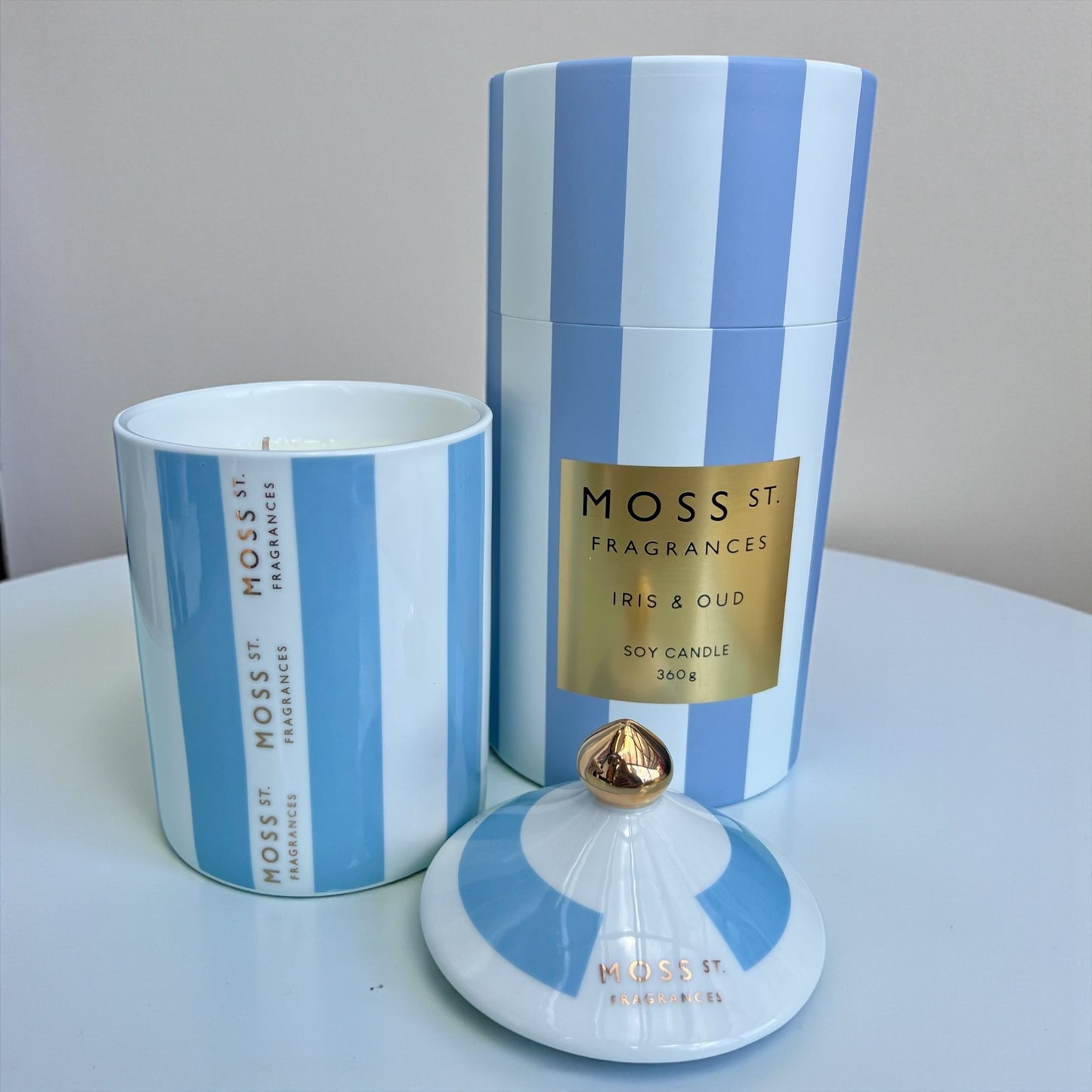 Moss St. – IRIS & OUD Scented Soy Candle 360g