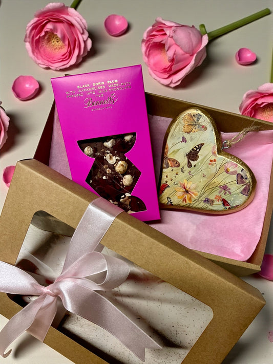 Valentine’s Signature Chocolate & Heart Box