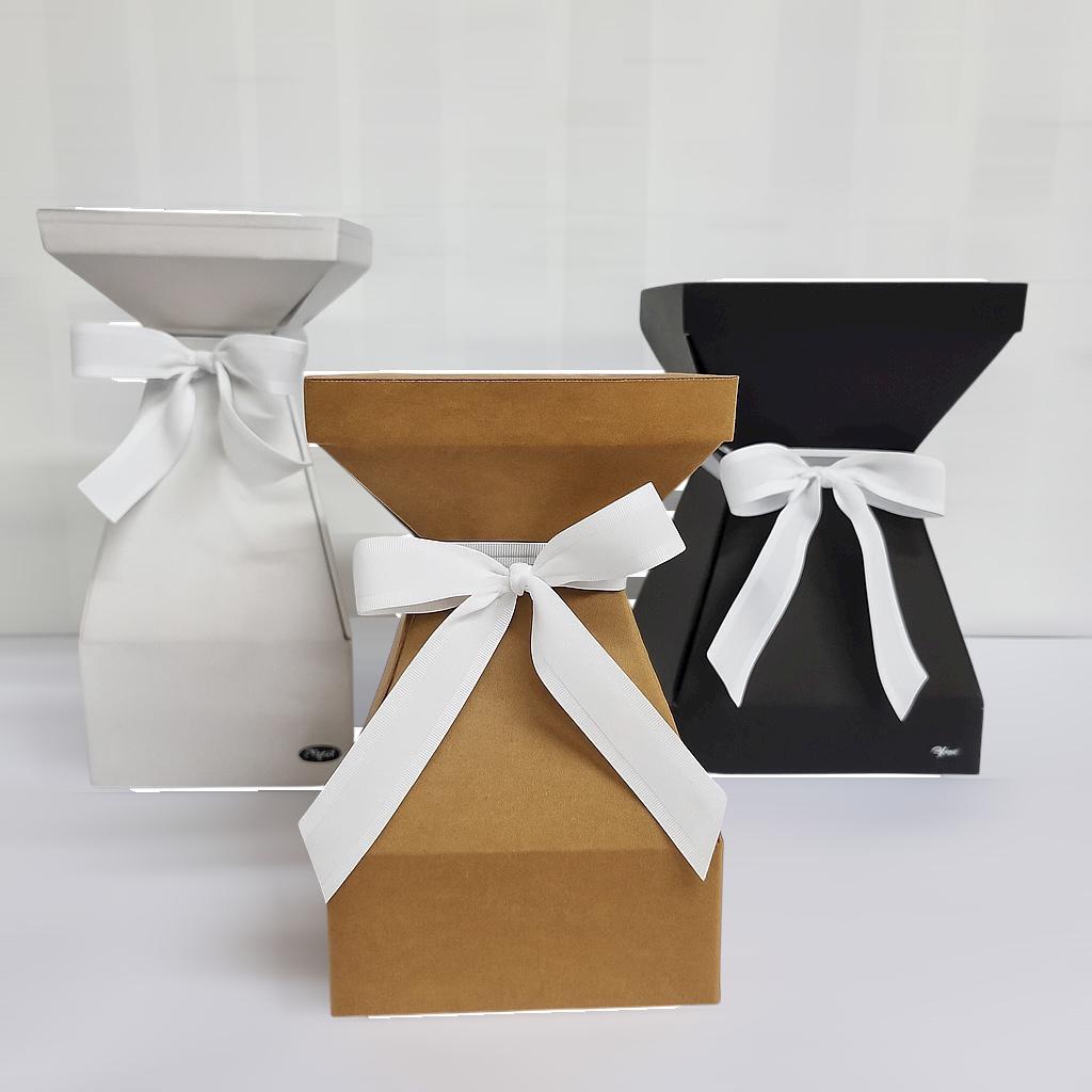 VOX- A STYLISH CARDBOARD VASE FOR FLOWER BOUQUET